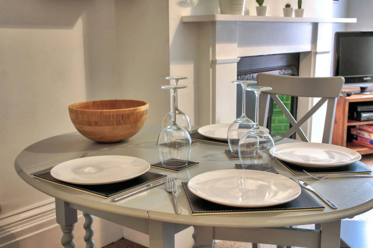 Family Friendly Flat Just Minutes From The Beach! ポーツマス エクステリア 写真